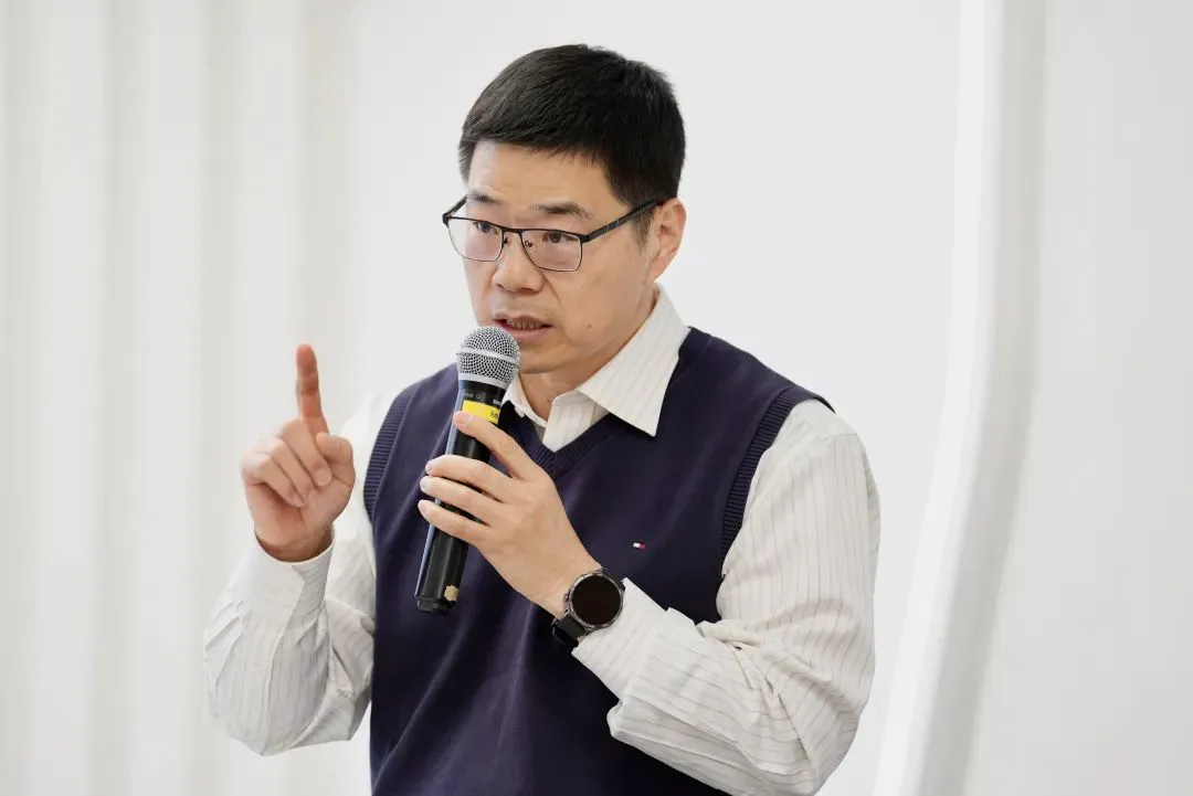 适合不同年龄段篮球爱好者的体能训练方案_2